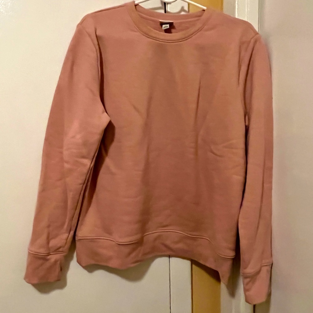 Woman’s Rose colored Sweat shirt Size Large